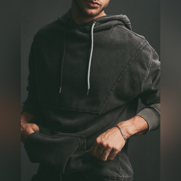 SER.O.YA | Max Hoodie - Picture 3 of 4